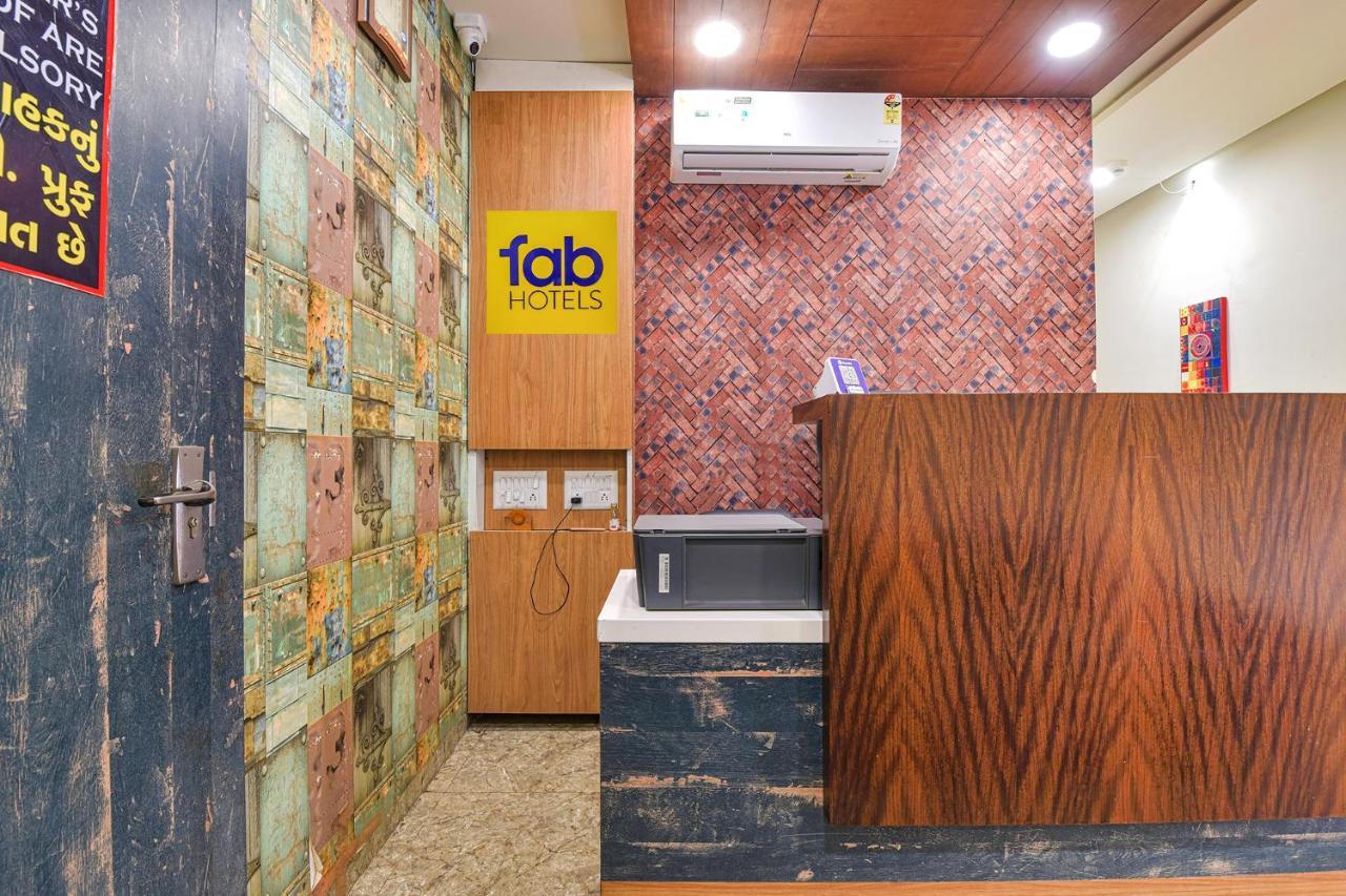 Fabexpress Pearl Villa Ahmadábád Kültér fotó